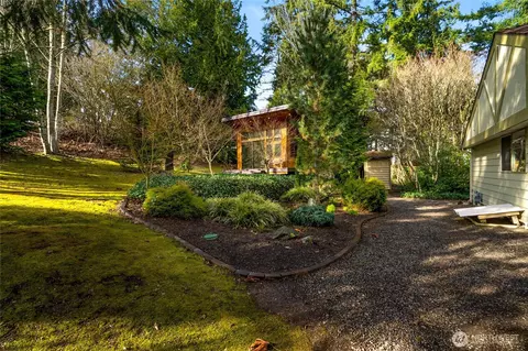 Exterior - 18403 Baldwin Rd, Bothell, WA 98012 photo 7 of 10