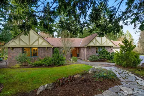 Exterior - 18403 Baldwin Rd, Bothell, WA 98012 photo 3 of 10