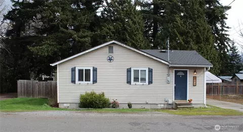 312 W Third St, Nooksack, WA 98276