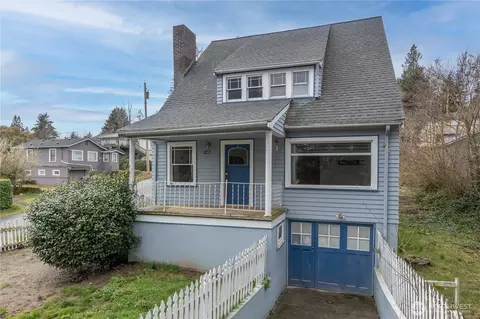149 S Summit Ave, Bremerton, WA 98312
