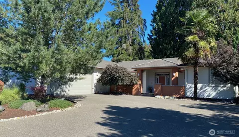 3740 Kinsale Ln SE, Olympia, WA 98501