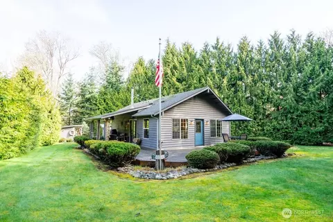 44 J Everett Way, Clinton, WA 98236