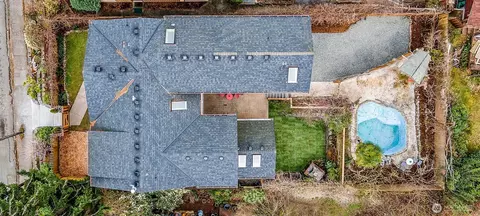 View/Area - 18630 101st Ave NE, Bothell, WA 98011 photo 2 of 4