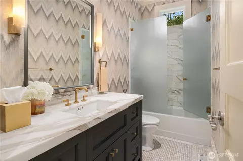 Bath - 821 34th Ave E, Seattle, WA 98112 photo 1 of 2