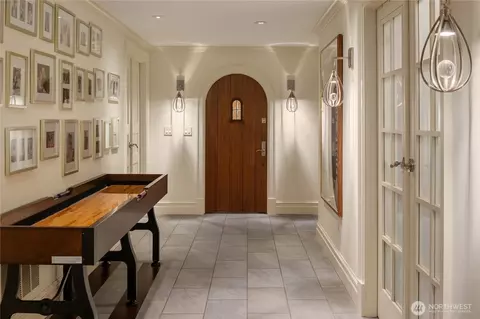 Entry Way - 821 34th Ave E, Seattle, WA 98112 photo 6 of 6