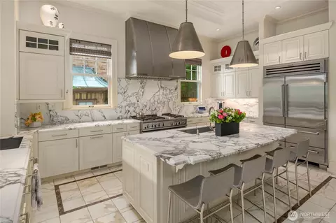 Kitchen - 821 34th Ave E, Seattle, WA 98112 photo 1 of 2
