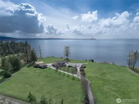 161 Bay Center Rd, South Bend, WA 98586