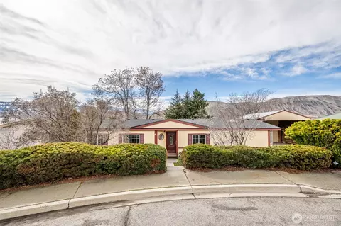 2014 Alice Ln, East Wenatchee, WA 98802