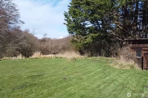 Exterior - 40 Collins St, Sequim, WA 98382 photo 8 of 11