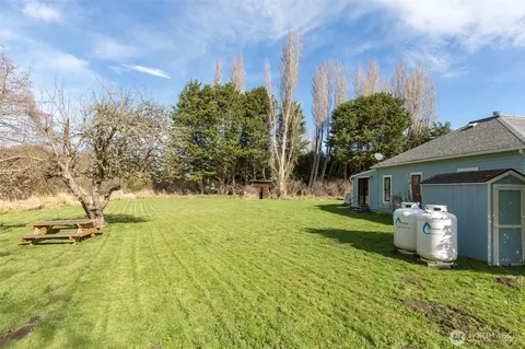 Exterior - 40 Collins St, Sequim, WA 98382 photo 6 of 11