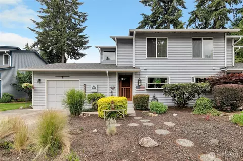 805 142nd Pl SE #A, Bellevue, WA 98007