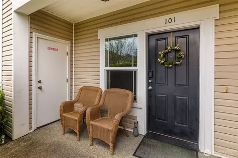 4212 5th Ave NW #101, Olympia, WA 98502