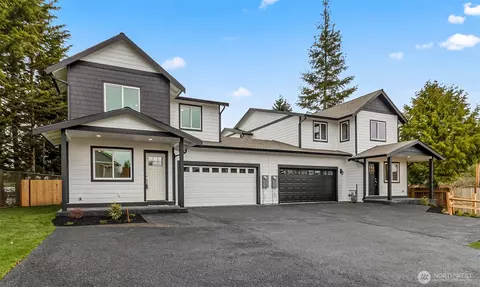 9534 Holly #B, Everett, WA 98204