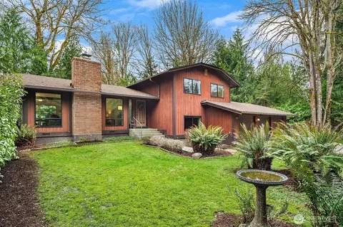 2035 201st Ave SE, Sammamish, WA 98075
