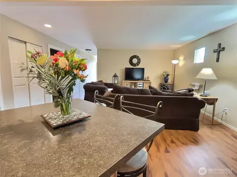 Living - 337 Pacific Loop, Kittitas, WA 98934 photo 1 of 5