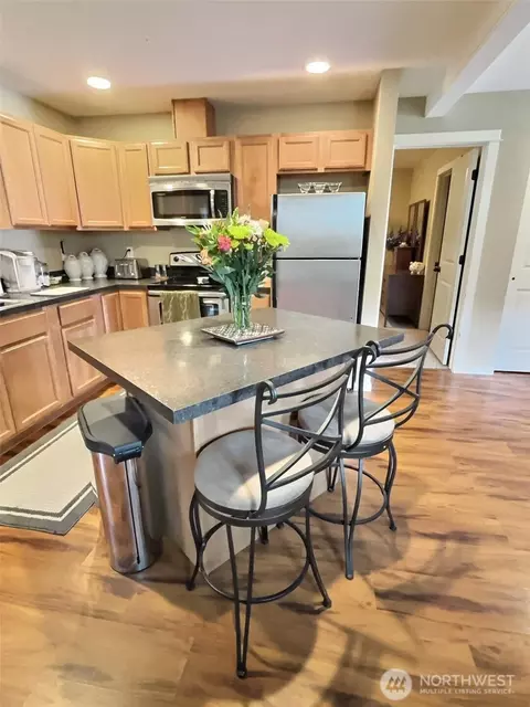 Kitchen - 337 Pacific Loop, Kittitas, WA 98934 photo 2 of 4