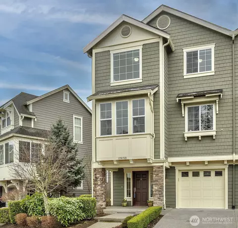 12615 176th Pl NE #B, Redmond, WA 98052