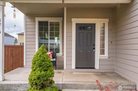 Entry Way - 8215 207th St E, Spanaway, WA 98387 photo 1 of 6