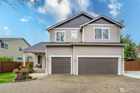 Exterior - 8215 207th St E, Spanaway, WA 98387 photo 5 of 6