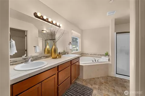 Bath - 8215 207th St E, Spanaway, WA 98387 photo 1 of 5