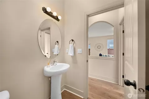 Entry Way - 8215 207th St E, Spanaway, WA 98387 photo 4 of 6