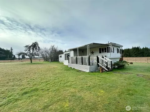 338 Berry Rd, Chehalis, WA 98532