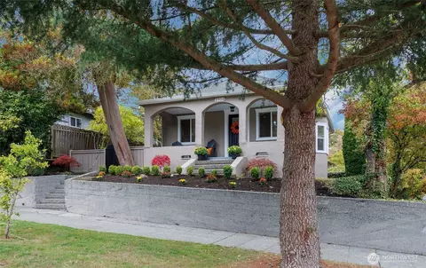 2956 E Republican, Seattle, WA 98112