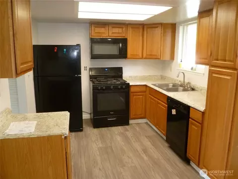 Kitchen - 3708 Hoadly Loop SE, Tumwater, WA 98501 photo 1 of 1