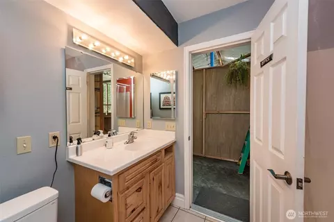 Bath - 142 Sunshine Dr, Sequim, WA 98382 photo 3 of 3