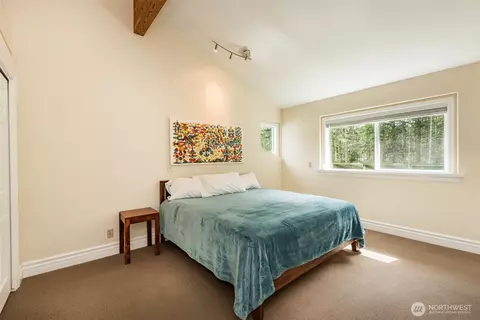Bedroom - 142 Sunshine Dr, Sequim, WA 98382 photo 3 of 3