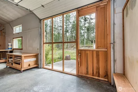 Entry Way - 142 Sunshine Dr, Sequim, WA 98382 photo 3 of 3