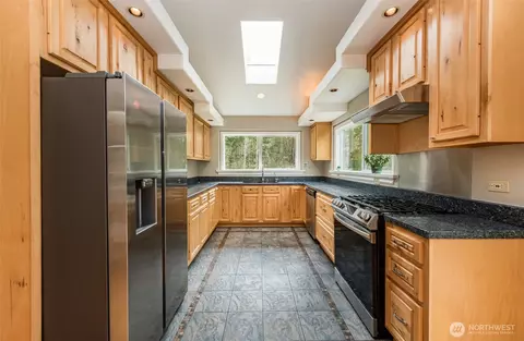 Kitchen - 142 Sunshine Dr, Sequim, WA 98382 photo 1 of 3
