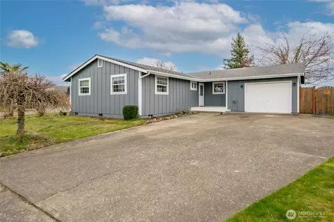 2852 Sun Mountain Dr, Enumclaw, WA 98022
