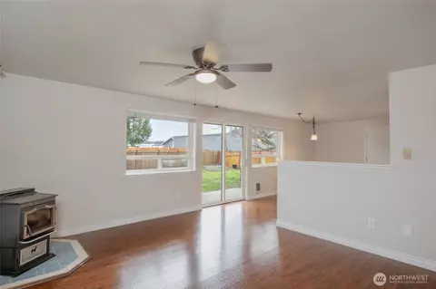 2852 Sun Mountain Dr, Enumclaw, WA 98022 photo 11