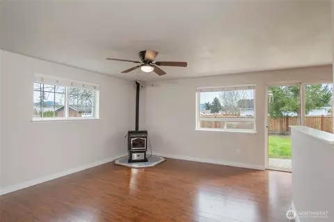 2852 Sun Mountain Dr, Enumclaw, WA 98022 photo 12