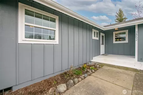 2852 Sun Mountain Dr, Enumclaw, WA 98022 photo 2