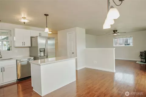 2852 Sun Mountain Dr, Enumclaw, WA 98022 photo 8