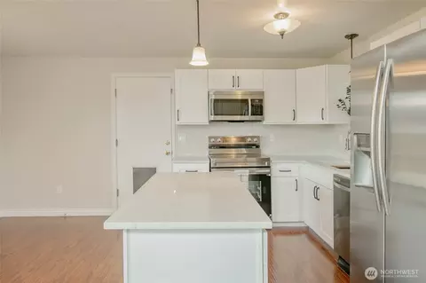 2852 Sun Mountain Dr, Enumclaw, WA 98022 photo 6