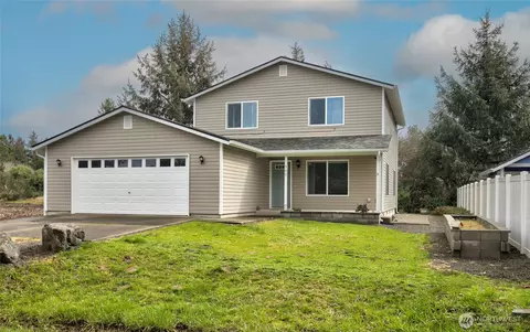 907 Marlin Ct, Ocean Shores, WA 98569