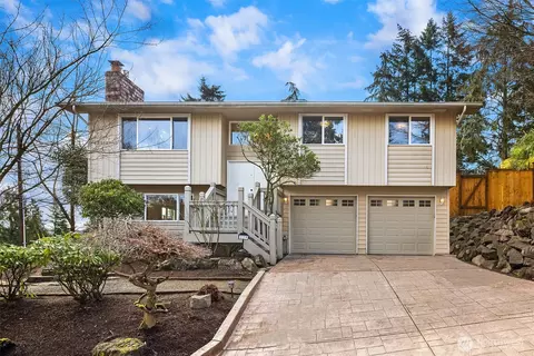 329 17th Ave, Kirkland, WA 98033