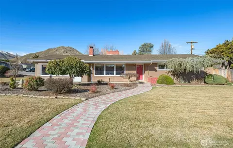 30 Pershing St, Wenatchee, WA 98801