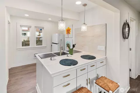 Kitchen - 2222 Summit Ave, Everett, WA 98201 photo 4 of 7