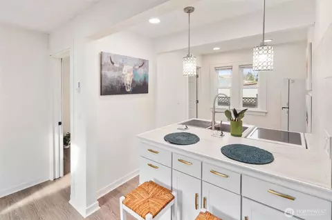 Kitchen - 2222 Summit Ave, Everett, WA 98201 photo 3 of 7