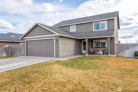 1347 E Crossroads Dr, Moses Lake, WA 98837