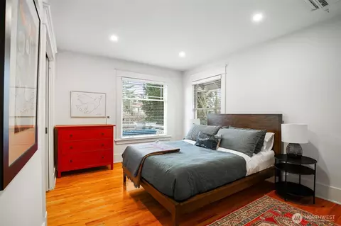 Bedroom - 1235 20th Ave E, Seattle, WA 98112 photo 3 of 4