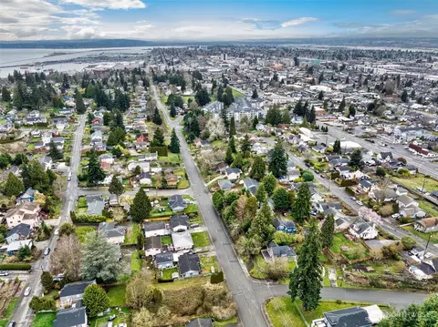 View/Area - 3931 Grand Ave, Everett, WA 98201 photo 4 of 5