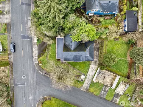 View/Area - 3931 Grand Ave, Everett, WA 98201 photo 3 of 5