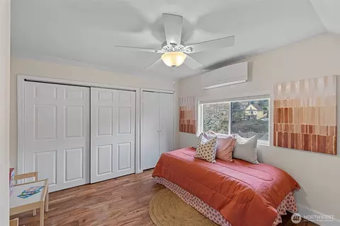 Bedroom - 3931 Grand Ave, Everett, WA 98201 photo 5 of 6