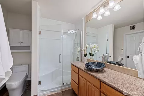 Bath - 3931 Grand Ave, Everett, WA 98201 photo 1 of 3