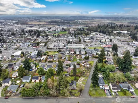View/Area - 3931 Grand Ave, Everett, WA 98201 photo 5 of 5